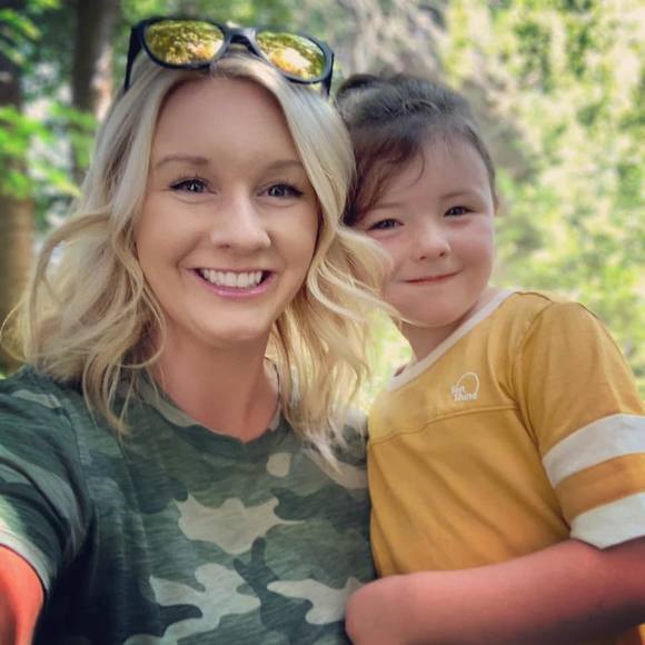 Meet your Posher, Franki - Picture 1 of 1